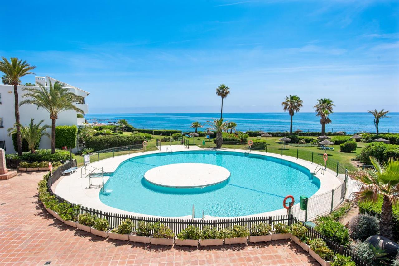 Frontline Beach Apartment Miraflores Ситио-де-Калаонда Экстерьер фото