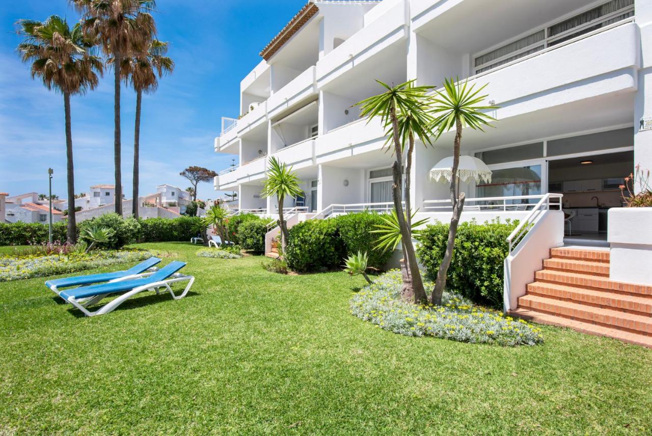 Frontline Beach Apartment Miraflores Ситио-де-Калаонда Экстерьер фото