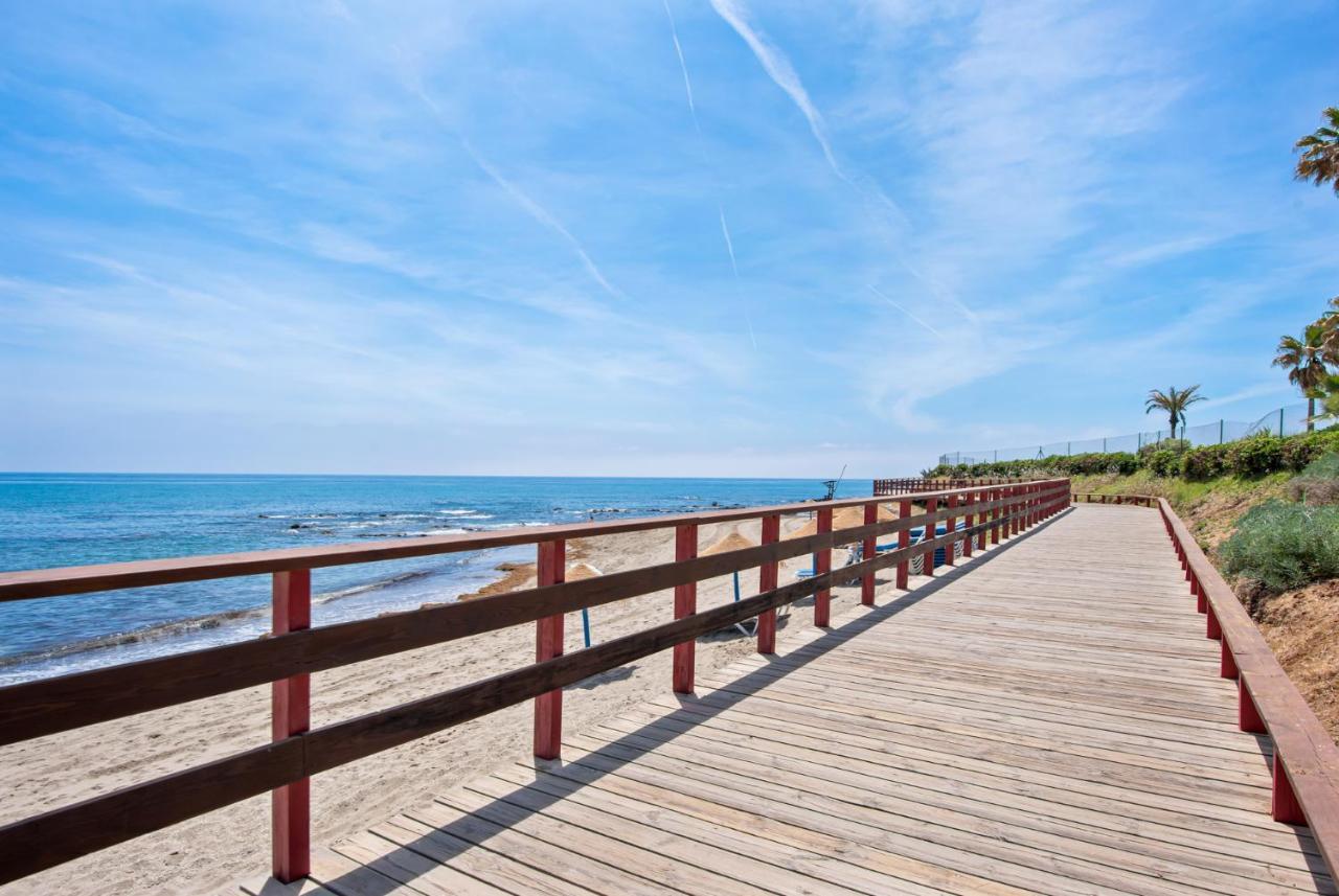 Frontline Beach Apartment Miraflores Ситио-де-Калаонда Экстерьер фото